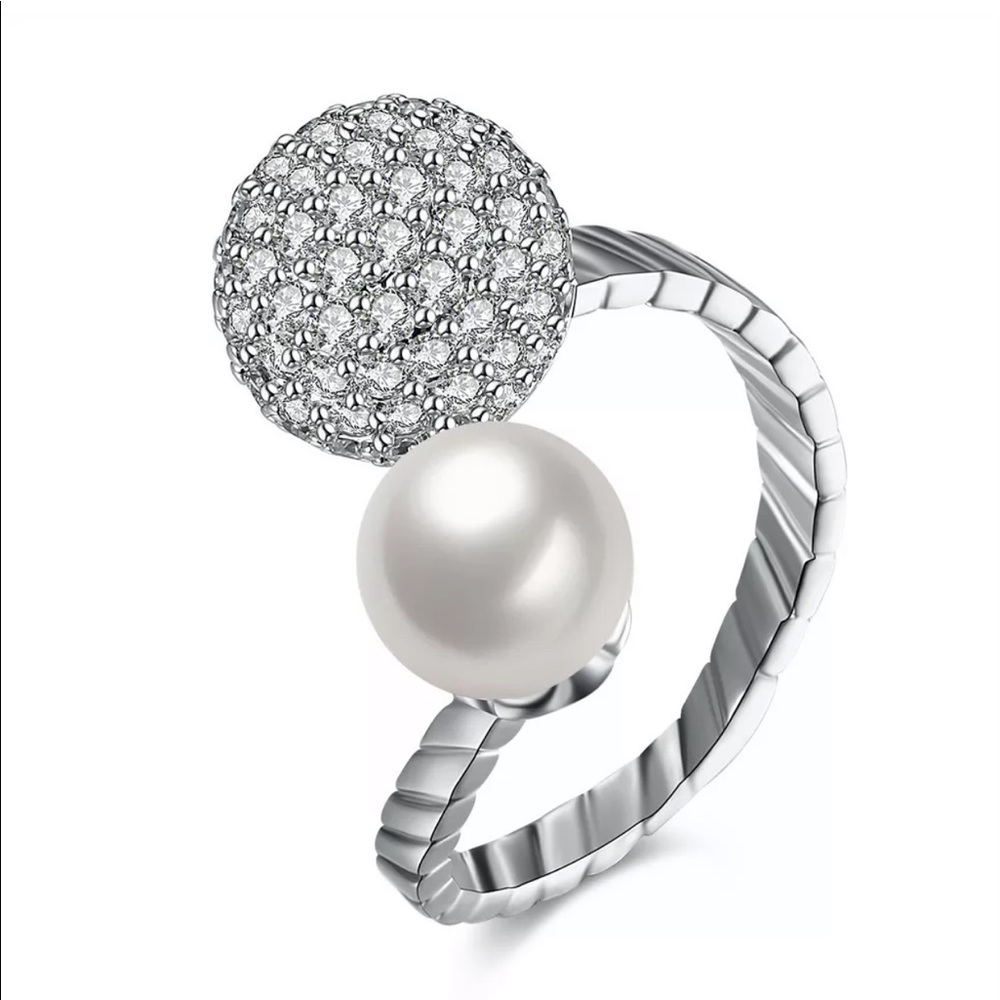 Fresh Water Pearl & Swarovski Crystal Ring